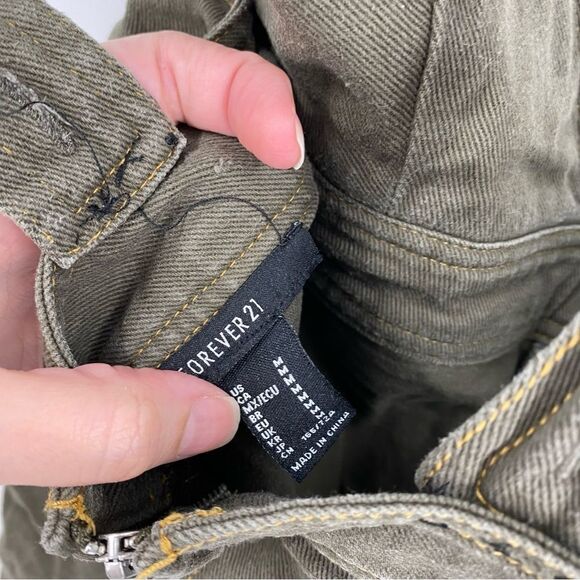 Forever 21 Women’s Green Overalls size M - Picture 4 of 4